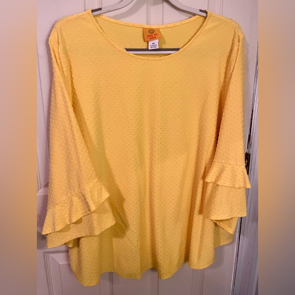 Ruby Rd. Yellow Textured Top